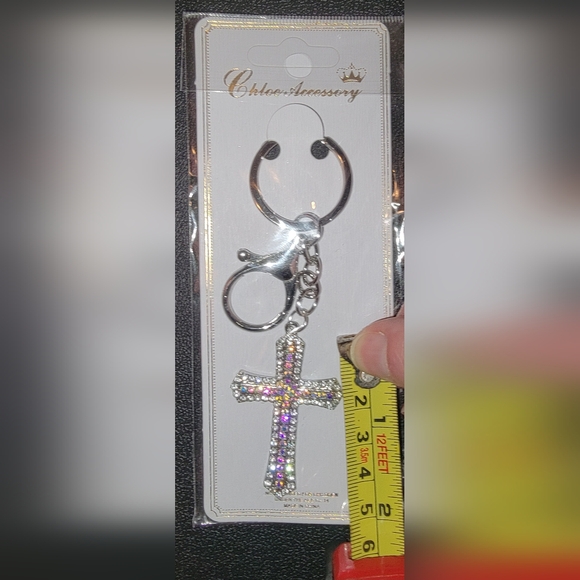 Cross Keychain - Picture 3 of 4